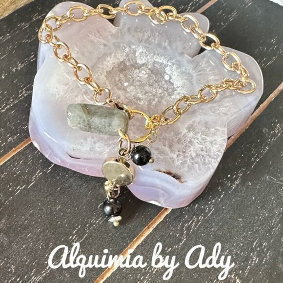 Gold and  black healing crystal dainty statement bracelet charms - Picture 1 of 1